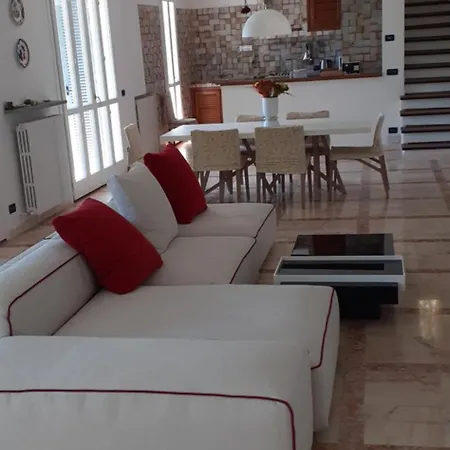 Lavish Seaside With Garden And Stunning Views * 산레모