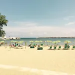 Villa Lavish Seaside With Garden And Stunning Views *