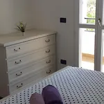 Lavish Seaside With Garden And Stunning Views *