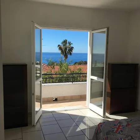 Lavish Seaside With Stunning Panoramic Views Villa