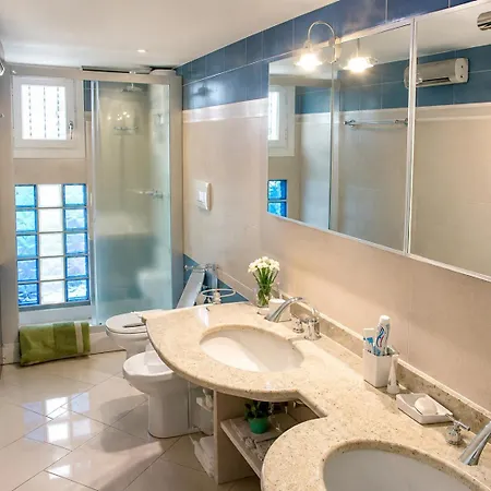 Lavish Seaside With Garden And Stunning Views