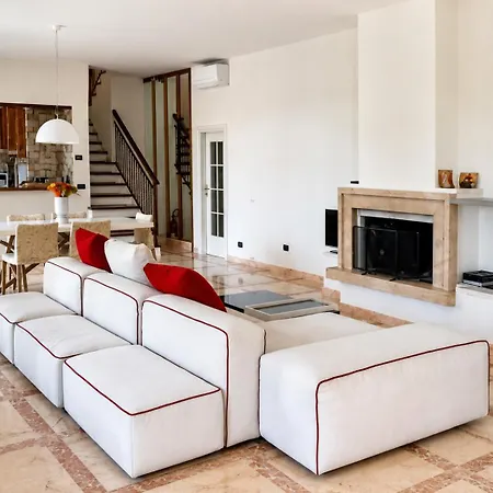 Villa Lavish Seaside With Garden And Stunning Views Sanremo